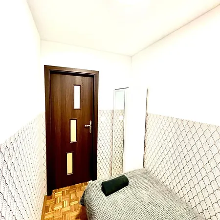 ClickTheFlat Solidarności City Center Apart Rooms-3